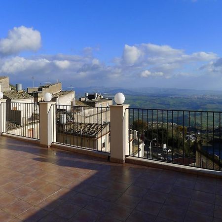 Bed And Breakfast Sotto Le Stelle Caltabellotta Exterior photo